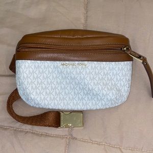 Michael Kors Fannypack
